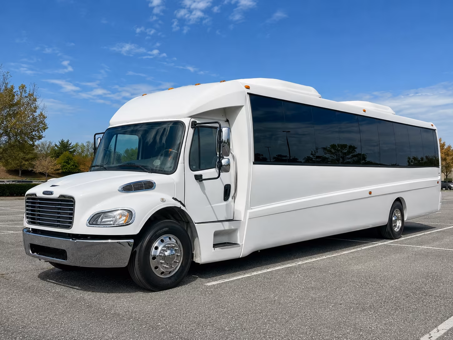 quincy 30 passenger party bus
